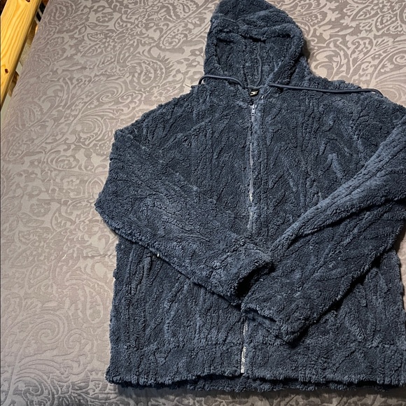 Men's Navy Zip-Up Sweater - Picture 1 of 1